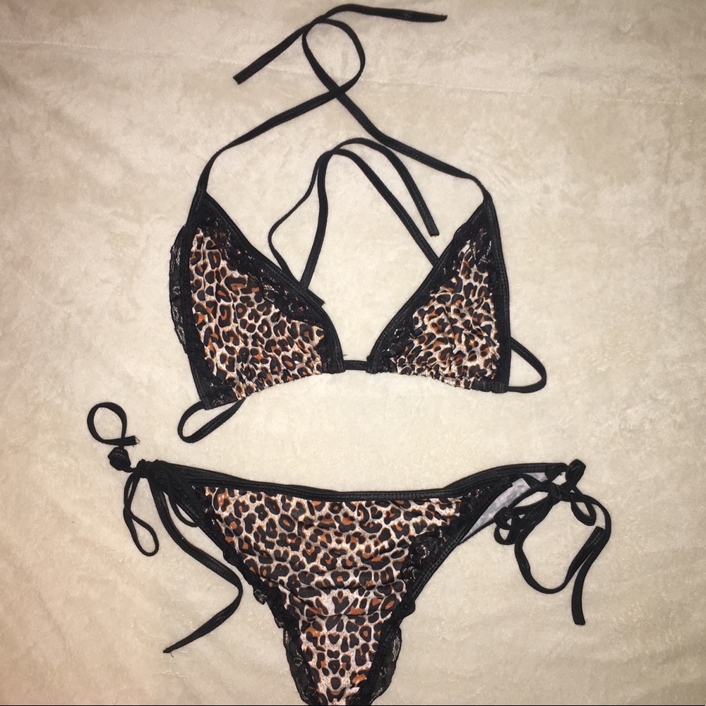 Leopard & Lace Scrunch Butt Bikini